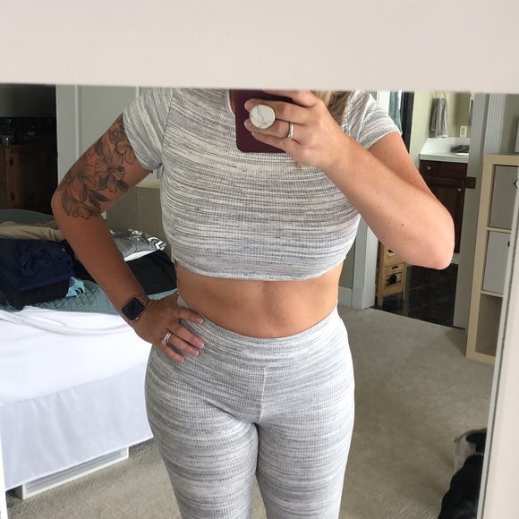 Active set - Picture 2 of 2